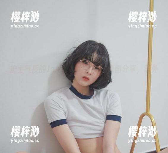 护士气质的Jang Joo(장주)：原图分享，意外带点羞涩